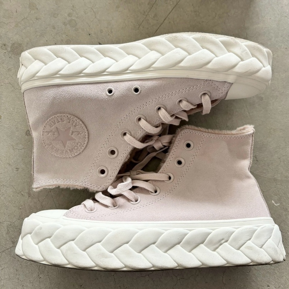 Pre-owned Converse CTAS Lift Cable Hi 569563C Silt Red/Egret Size women’s 6.5